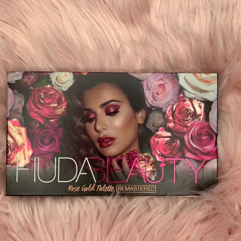 HUDA BEAUTY ROSE GOLD PALETTE